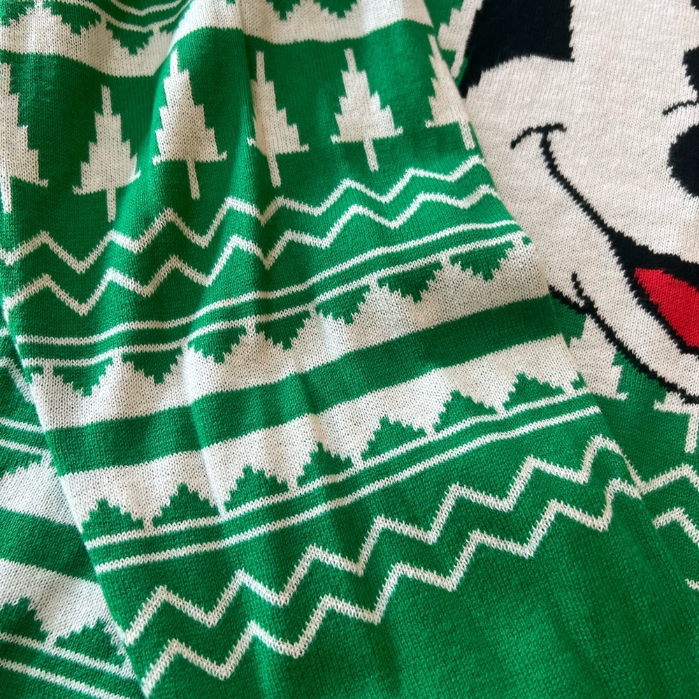 Like new Disney Christmas sweater : light weight - Picture 2 of 3